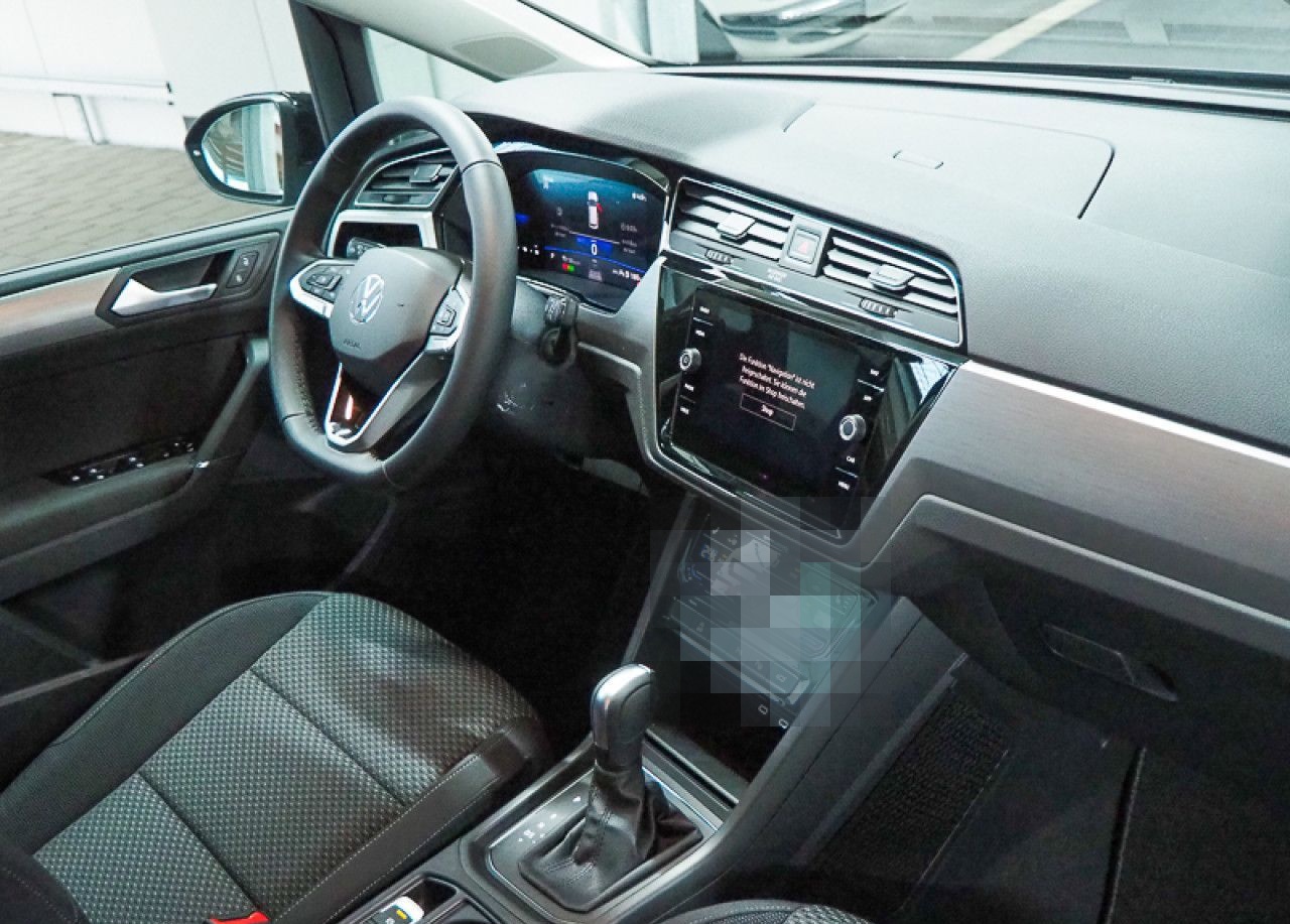 Volkswagen Touran 1.5 TSI DSG R-Line AHK, IQ.LIGHT foto 7