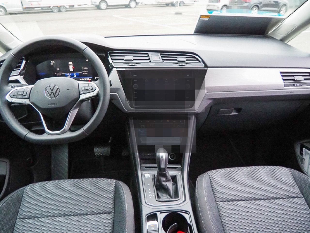 Volkswagen Touran 1.5 TSI DSG R-Line AHK, IQ.LIGHT foto 7