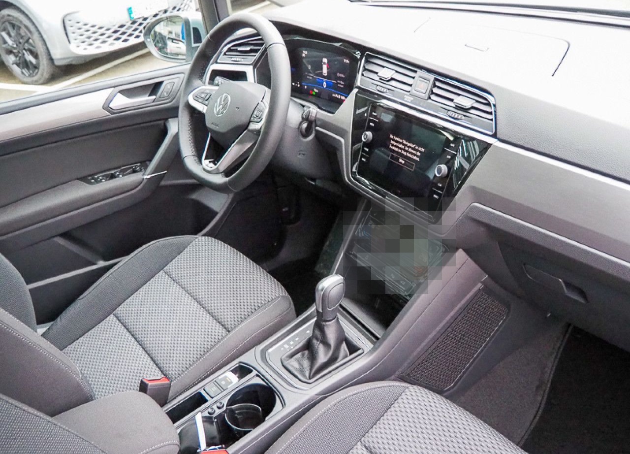 Volkswagen Touran 1.5 TSI DSG R-Line AHK, IQ.LIGHT foto 9