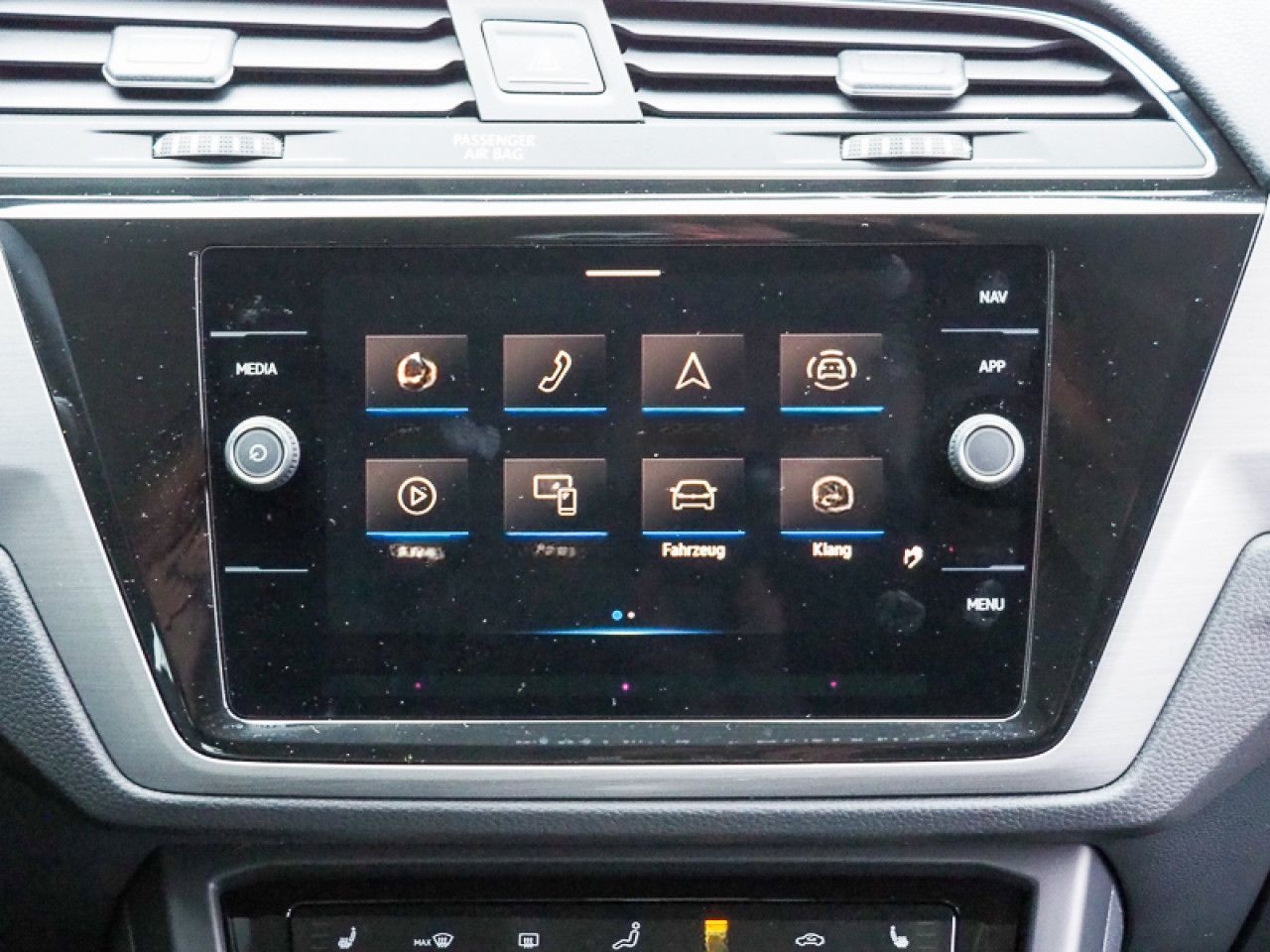 Volkswagen Touran 1.5 TSI DSG R-Line AHK, IQ.LIGHT foto 19
