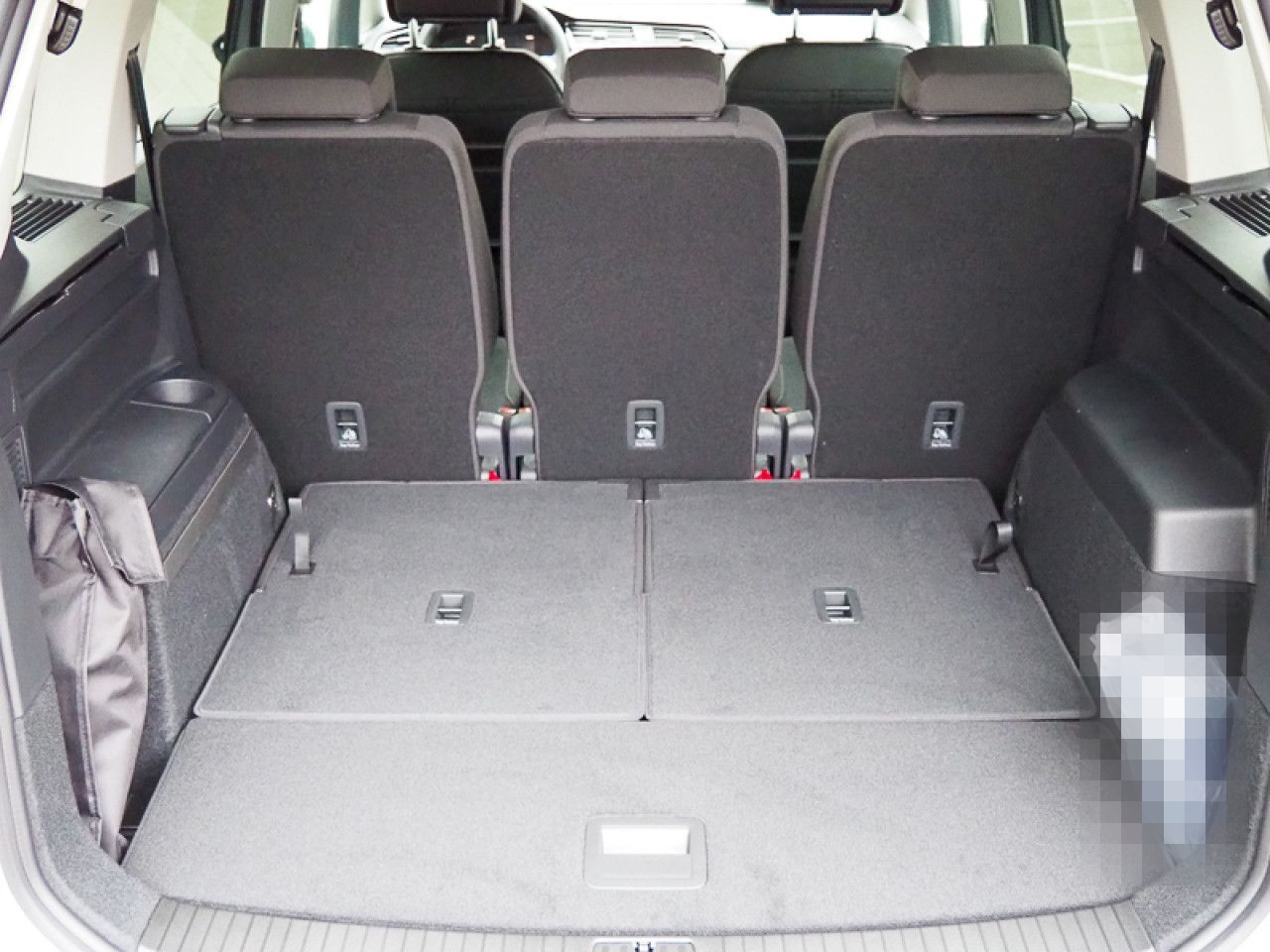 Volkswagen Touran 1.5 TSI DSG R-Line AHK, IQ.LIGHT foto 23