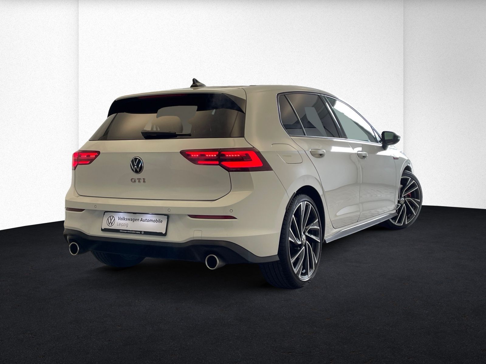 Volkswagen Golf VIII GTI 2.0 TSI DSG *DCC*IQ.Light*Navi* foto 2