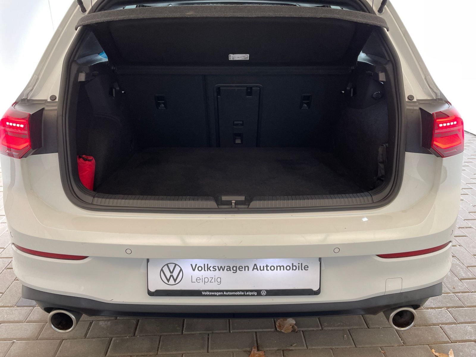 Volkswagen Golf VIII GTI 2.0 TSI DSG *DCC*IQ.Light*Navi* foto 9
