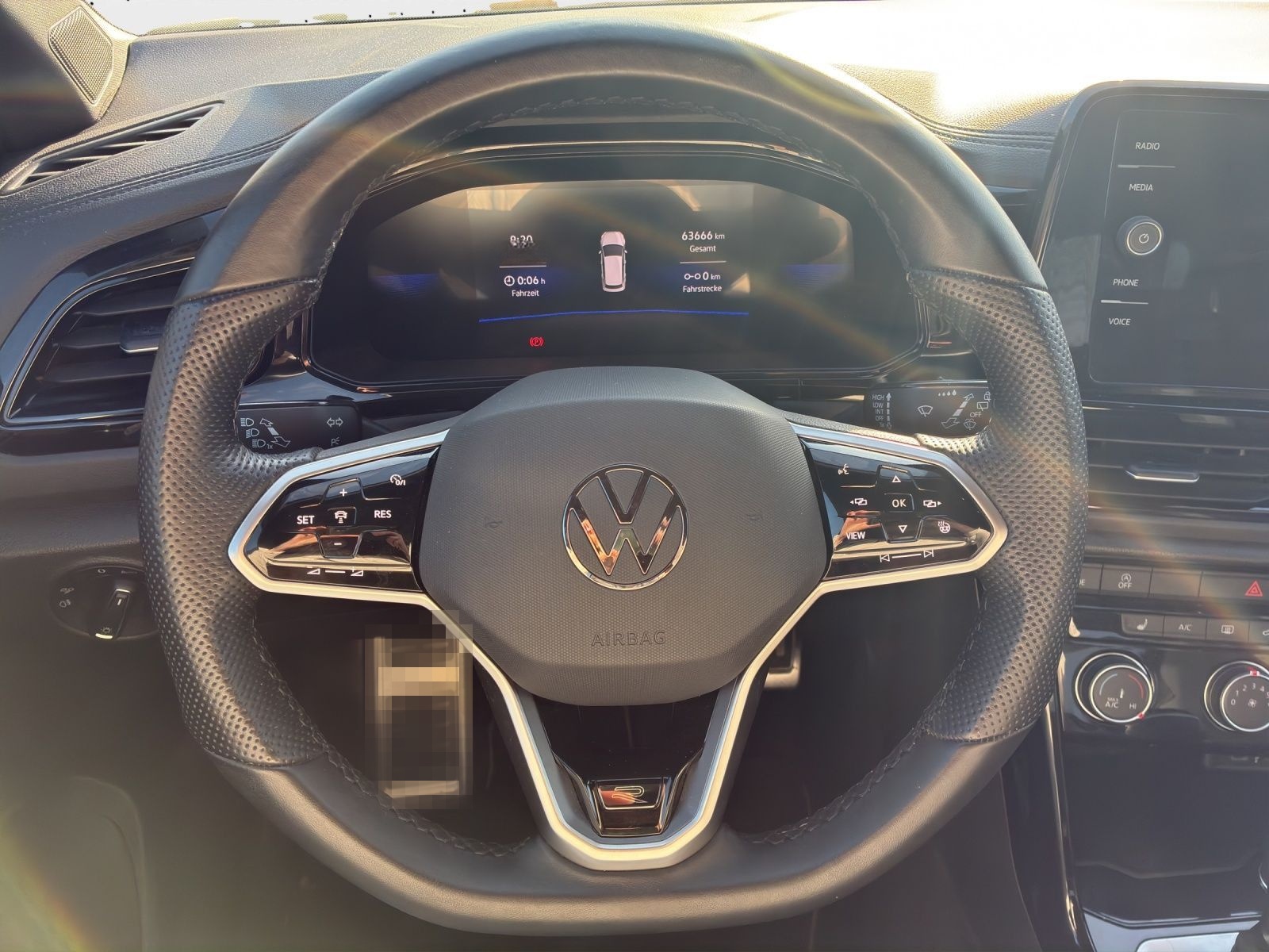 Volkswagen T-Roc R-Line 2.0 l TDI Matrix LED+ACC foto 8