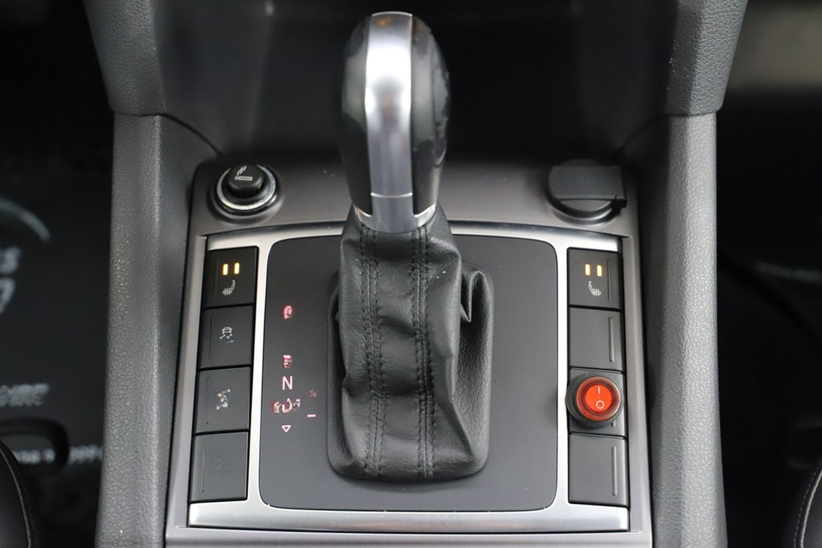 Volkswagen Amarok 2.0TDI 179PS DSG 4M Highline DoubleCab foto 31