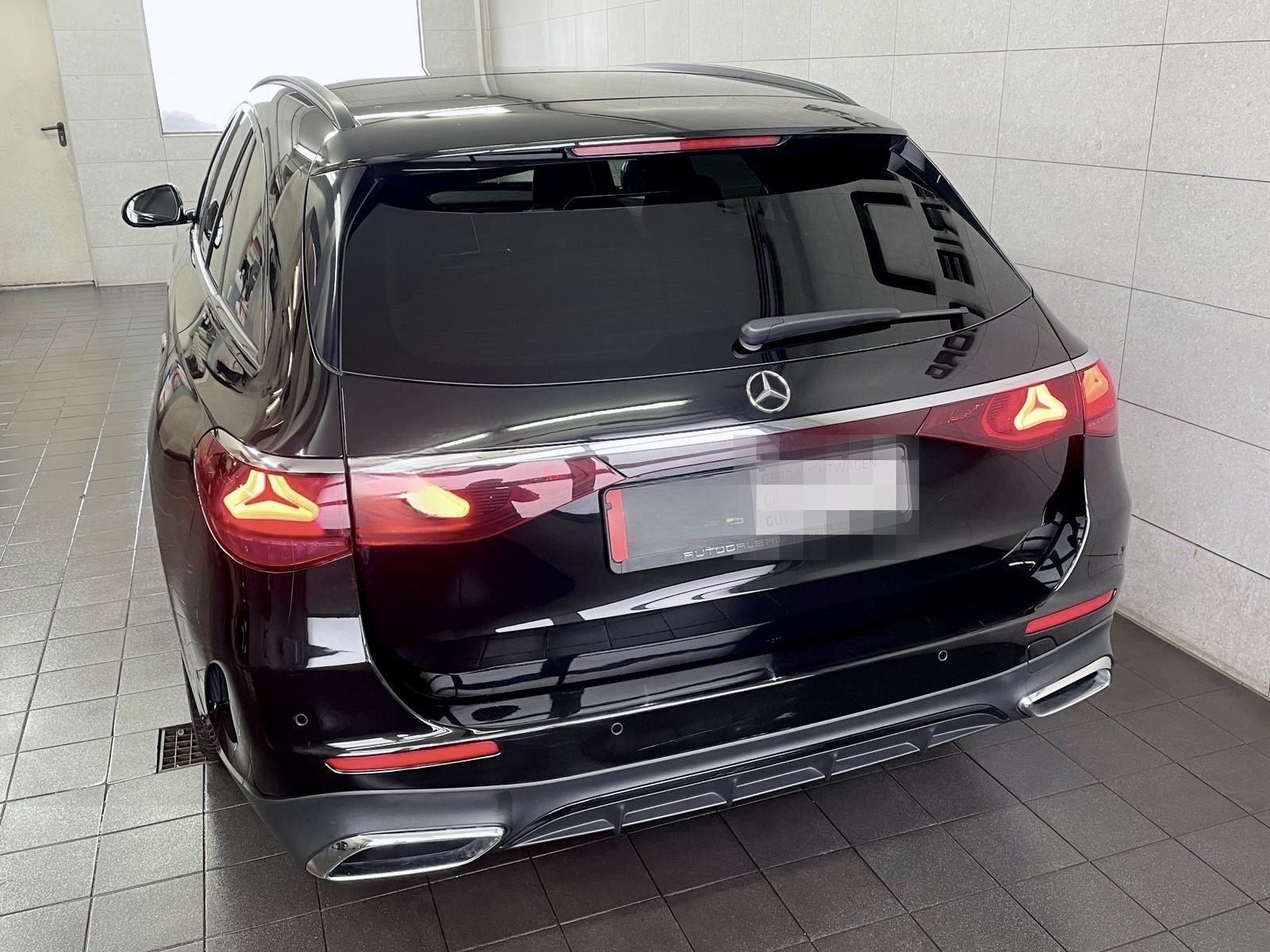 Mercedes-Benz E 220 T AMG Line Distronic-Pro+Mbux-Premium+Nigh foto 9