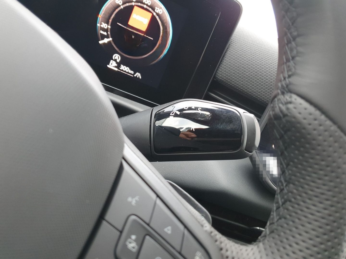 Volkswagen T-Roc 1.5 eTSI DSG R-Line AHK MATRIX NAVI E-HKP foto 16