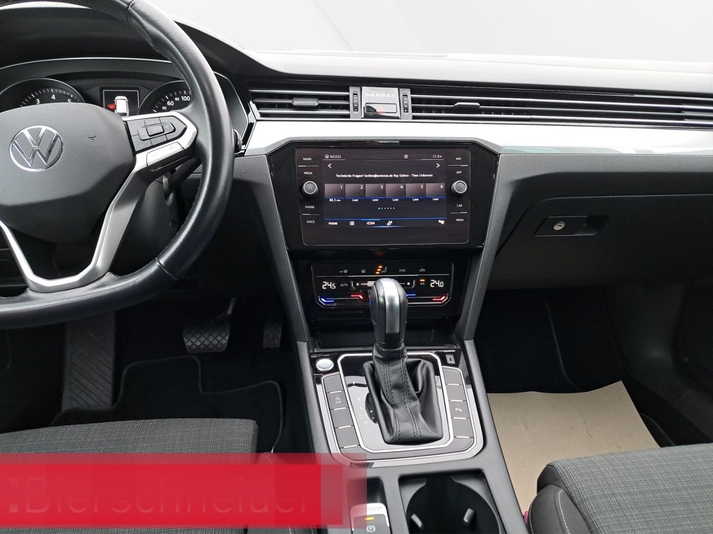 Volkswagen Passat Variant 1.5 TSI DSG LED AHK NAVI 16 ACC foto 16