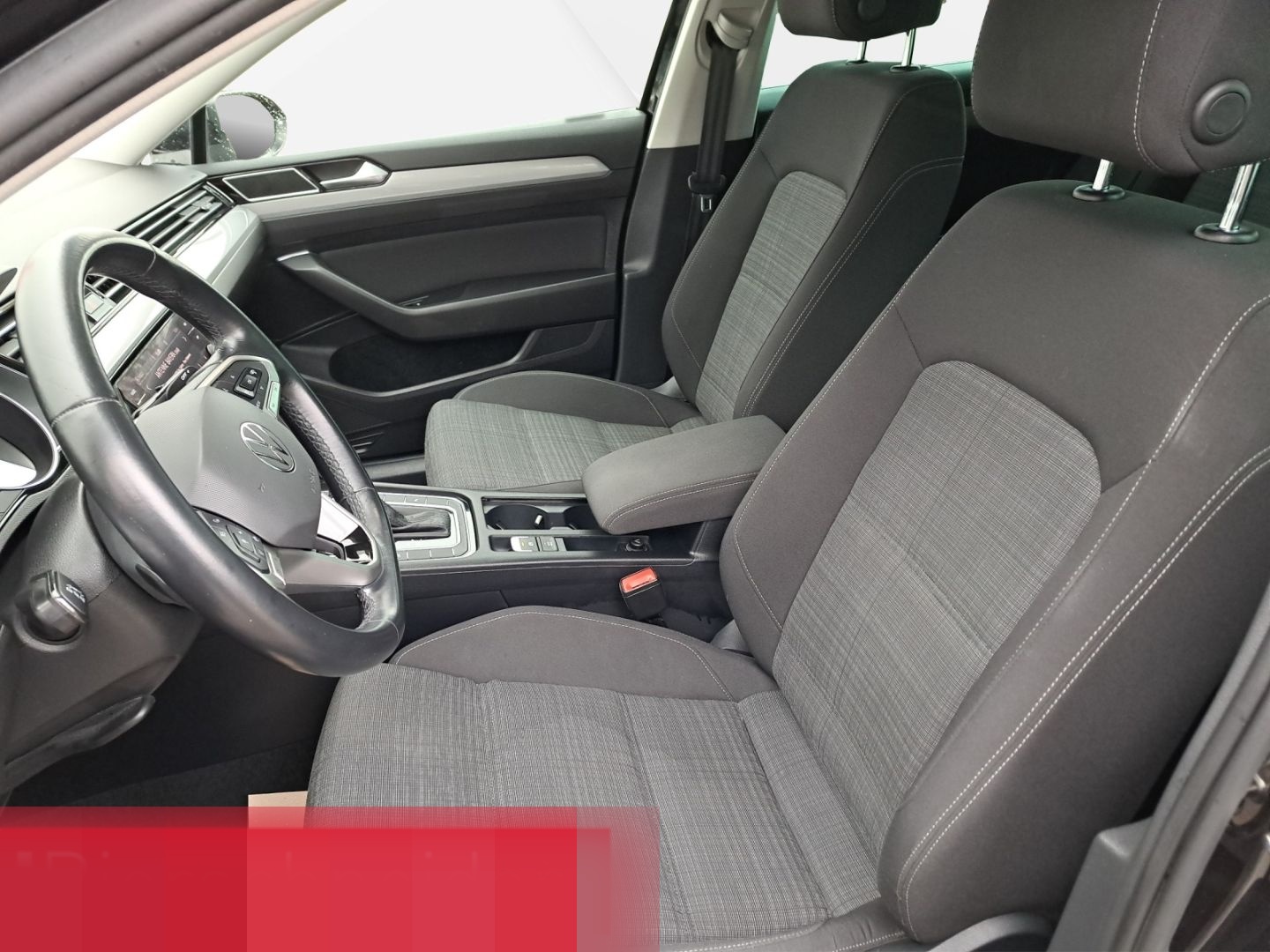 Volkswagen Passat Variant 1.5 TSI DSG LED AHK NAVI 16 ACC foto 10