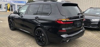 BMW X7 xDrive 40d M Sport Sky lounge Iconic Glow  foto 2