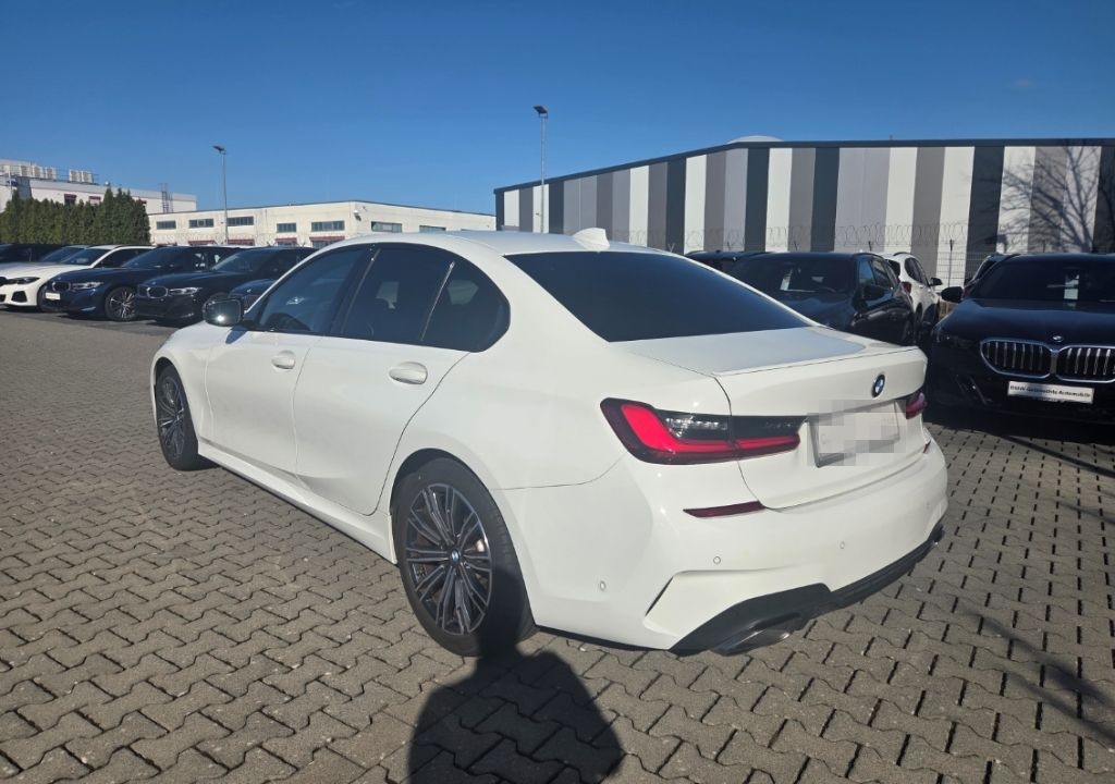 BMW M340i xDrive Lim MSport StandHZG AHK DrivAssistP foto 4