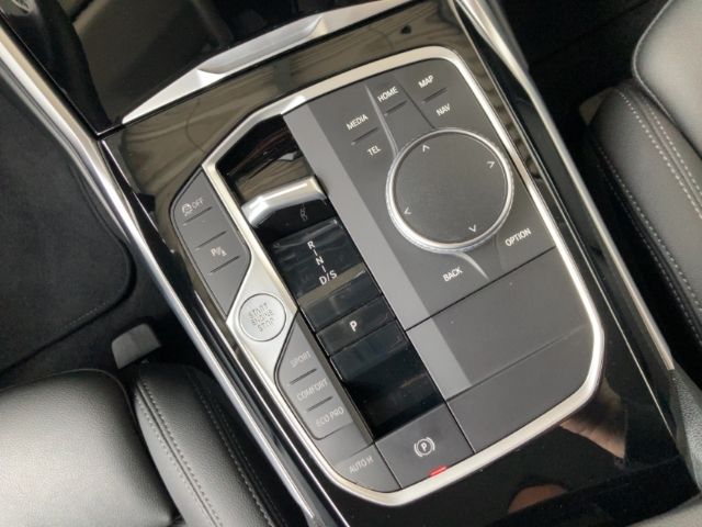 BMW 320 d Touring Navi DigitalCockpit Soundsystem LE foto 10