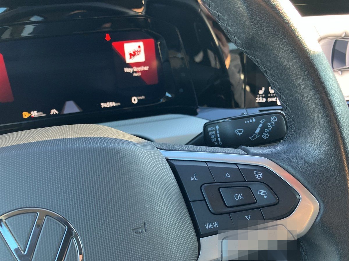 Volkswagen Golf VIII 2.0 TDI MOVE NAVIGATION+DAB+SHZ+ACC foto 23