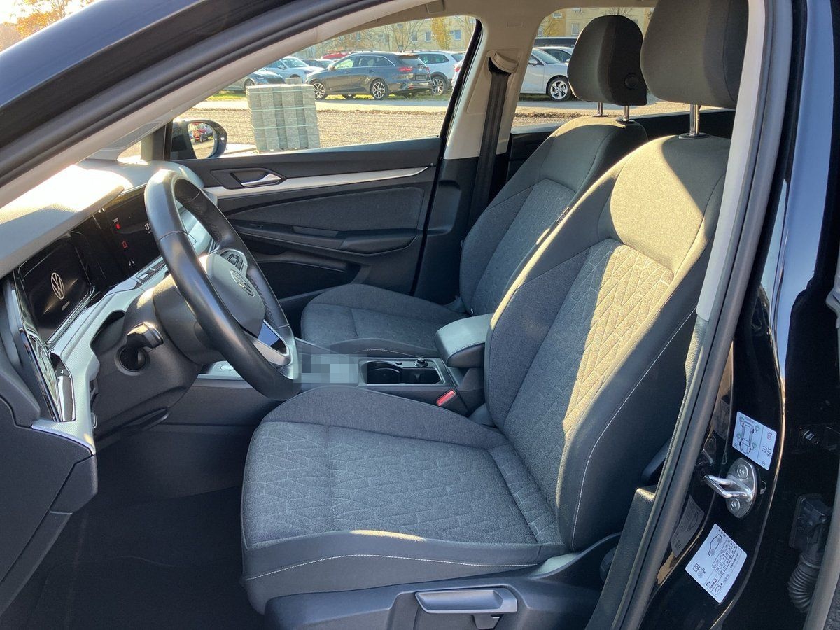 Volkswagen Golf VIII 2.0 TDI MOVE NAVIGATION+DAB+SHZ+ACC foto 9