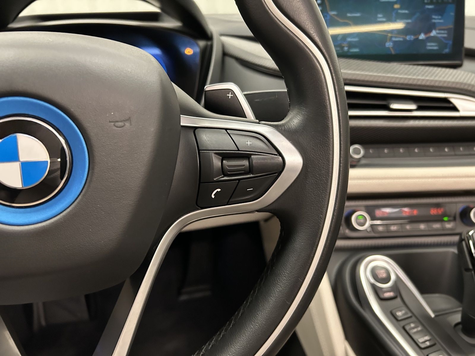 BMW i8 Roadster First Edition 1 of 200 Harman/Kardon foto 21