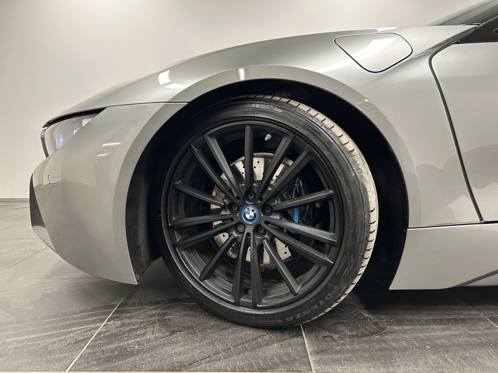 BMW i8 Roadster First Edition 1 of 200 Harman/Kardon foto 8