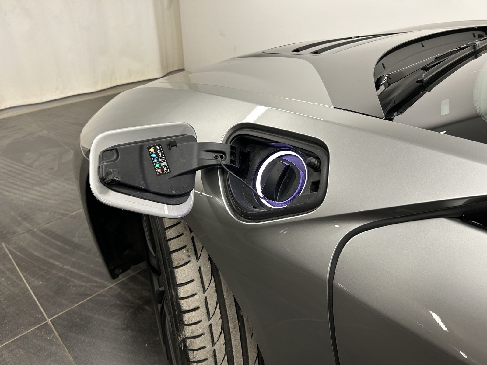 BMW i8 Roadster First Edition 1 of 200 Harman/Kardon foto 9