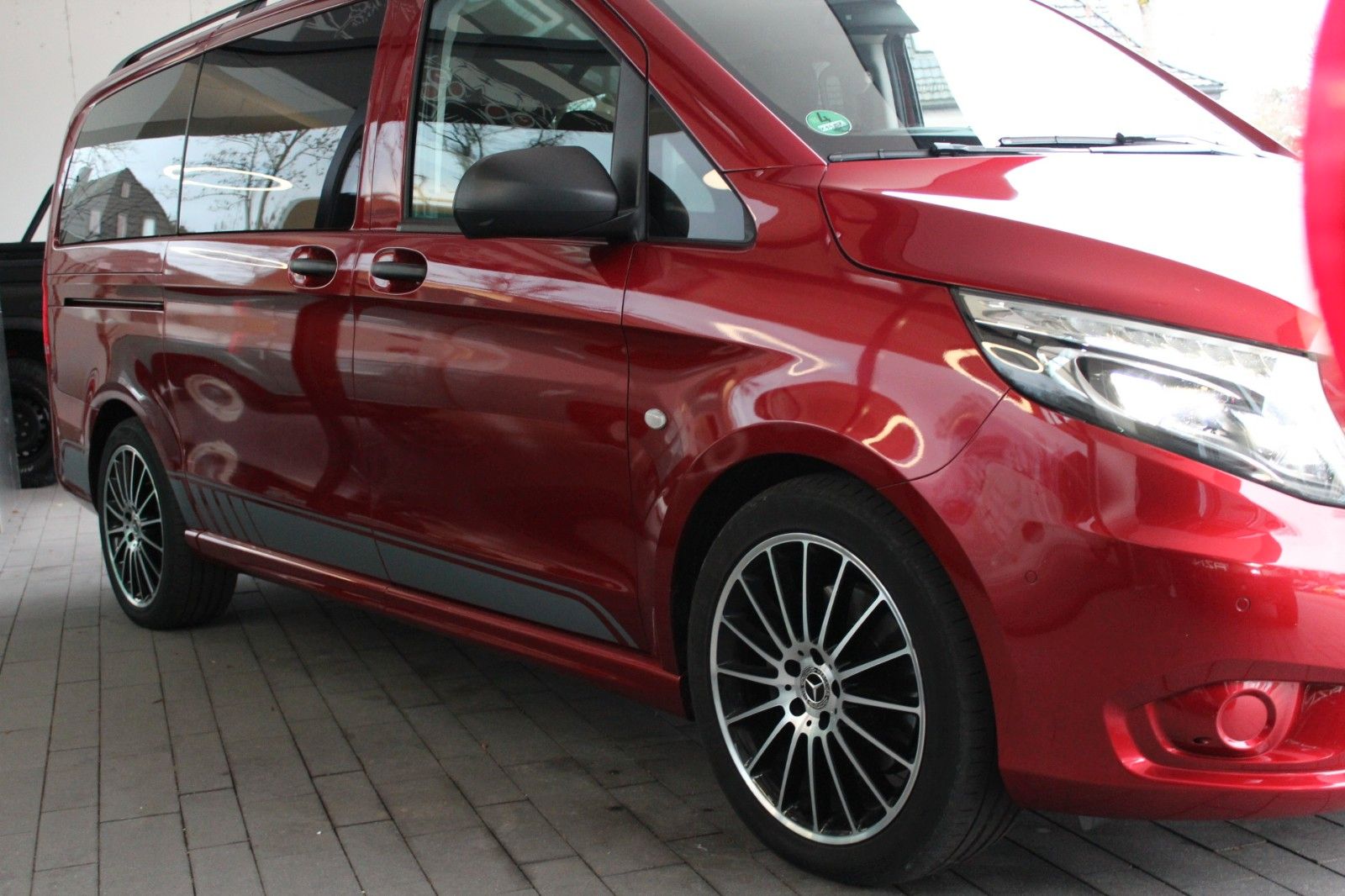 Mercedes-Benz Vito Tourer 124 CDI lang SPORT LINE 8-Sitzer foto 3