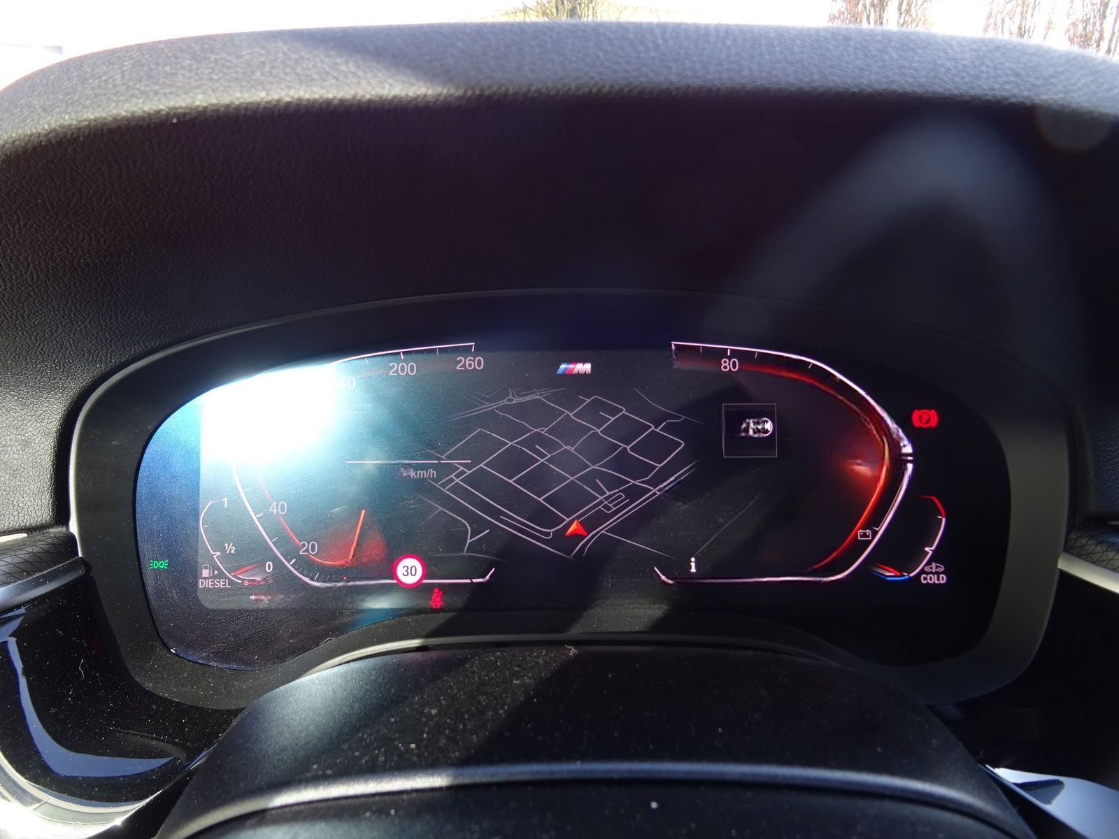 BMW 540d xDrive Tour. M Sport HuD Pano AHK Kamera SH foto 19