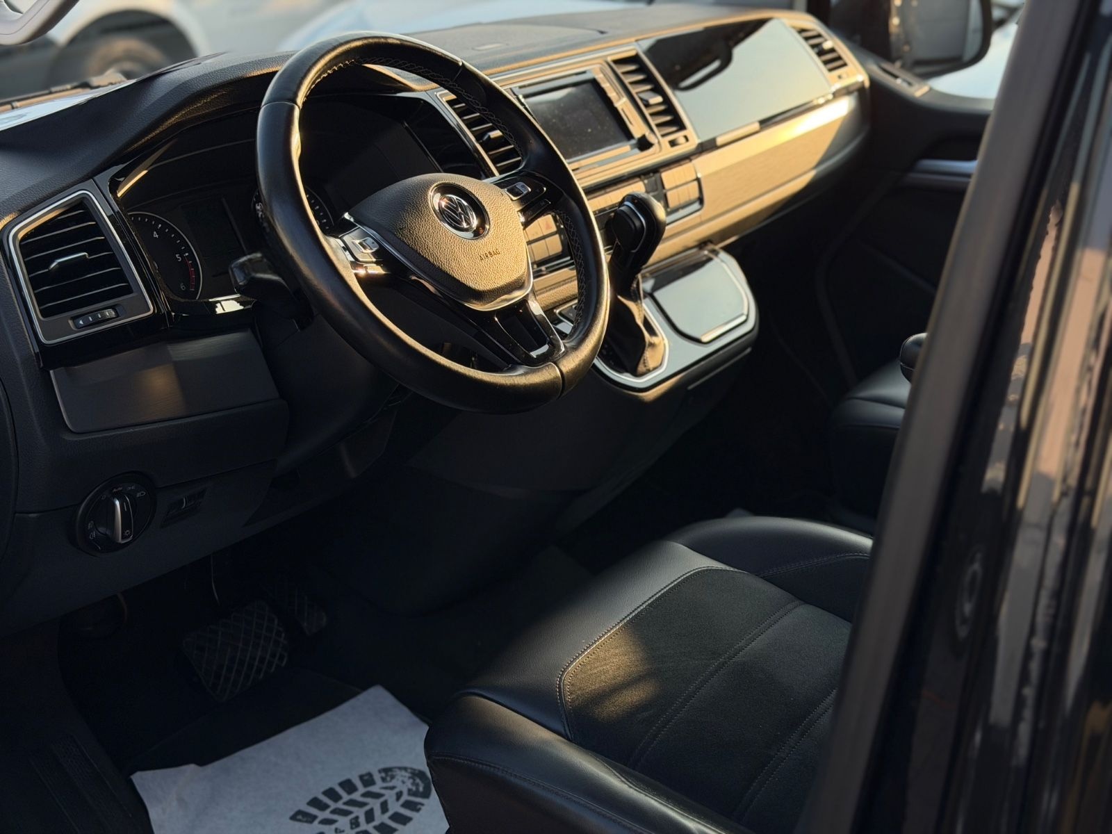 Volkswagen T6 Multivan Generation Six*ACC*RFK*LED*STHZ*AHK* foto 12