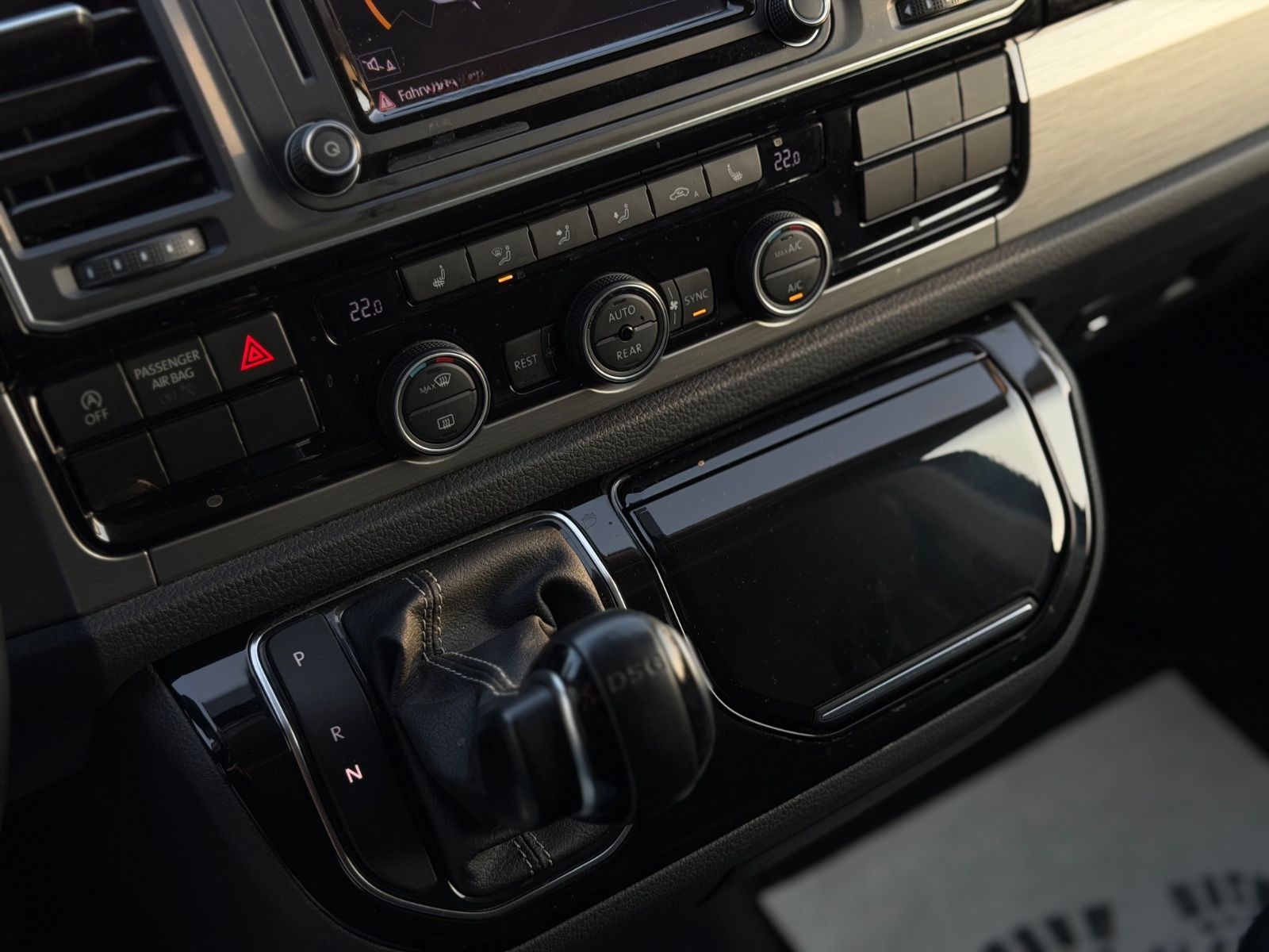 Volkswagen T6 Multivan Generation Six*ACC*RFK*LED*STHZ*AHK* foto 17