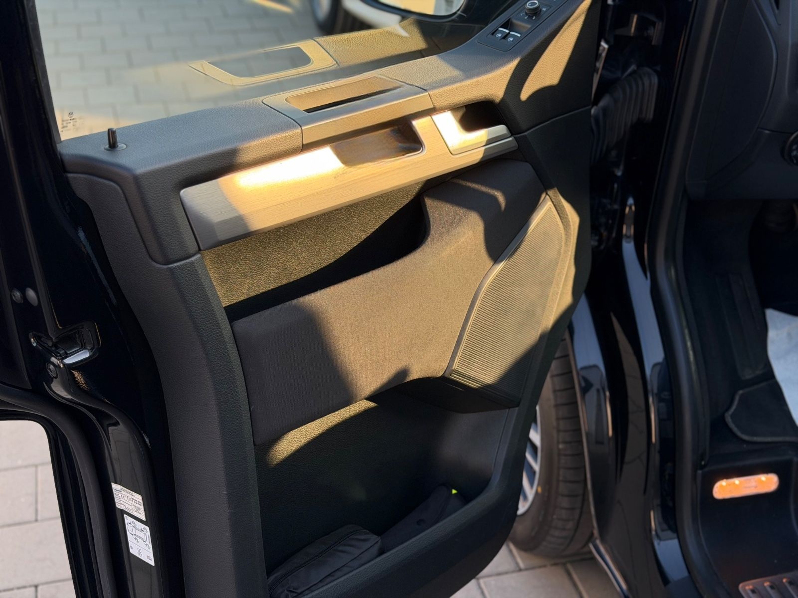 Volkswagen T6 Multivan Generation Six*ACC*RFK*LED*STHZ*AHK* foto 22