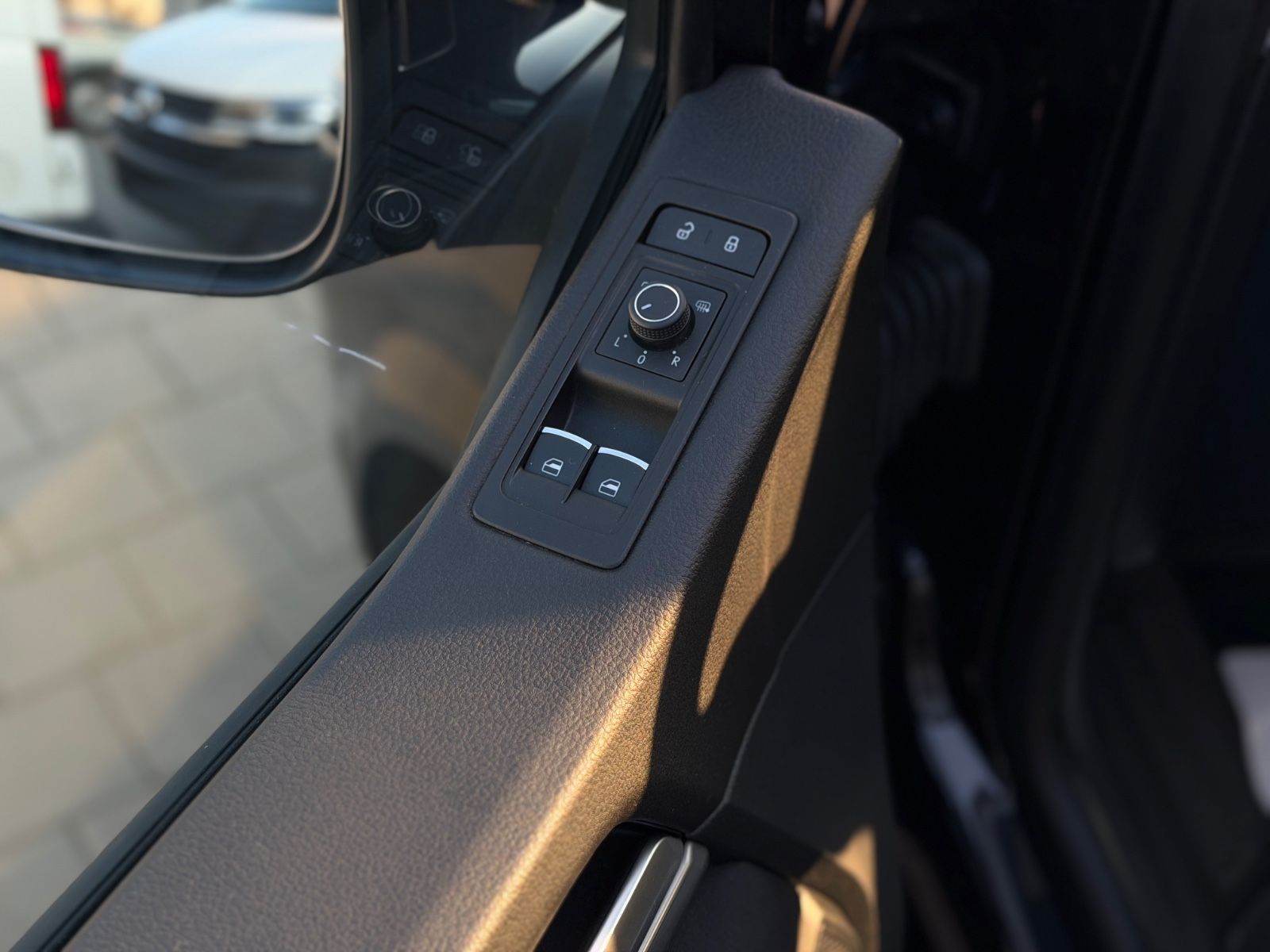 Volkswagen T6 Multivan Generation Six*ACC*RFK*LED*STHZ*AHK* foto 23