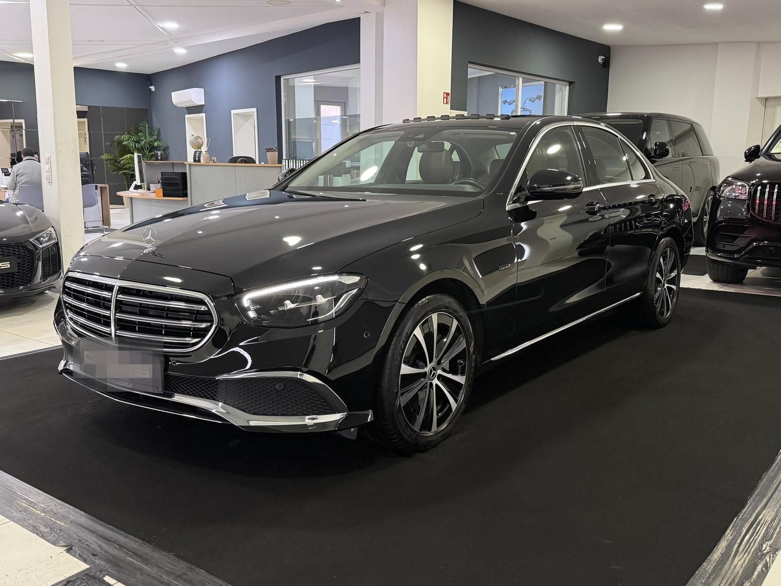 Mercedes-Benz E 300 e *LEDER-BRAUN*KAM*TOTW*SHZ*GSD*AMBIENTE* foto 2