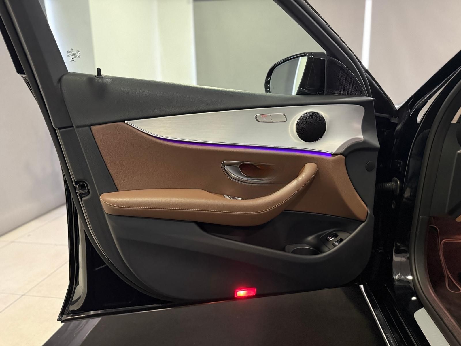 Mercedes-Benz E 300 e *LEDER-BRAUN*KAM*TOTW*SHZ*GSD*AMBIENTE* foto 13