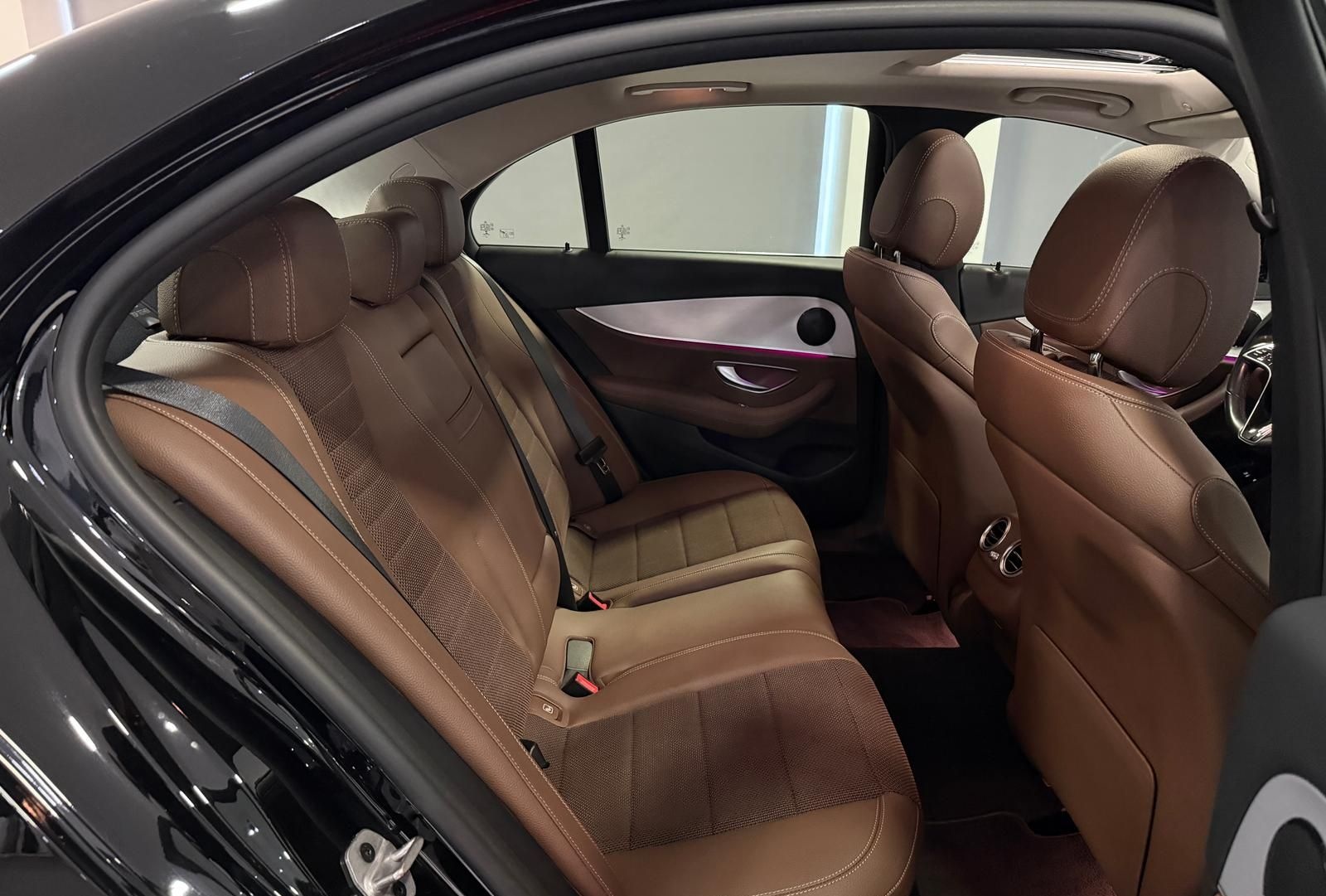 Mercedes-Benz E 300 e *LEDER-BRAUN*KAM*TOTW*SHZ*GSD*AMBIENTE* foto 20