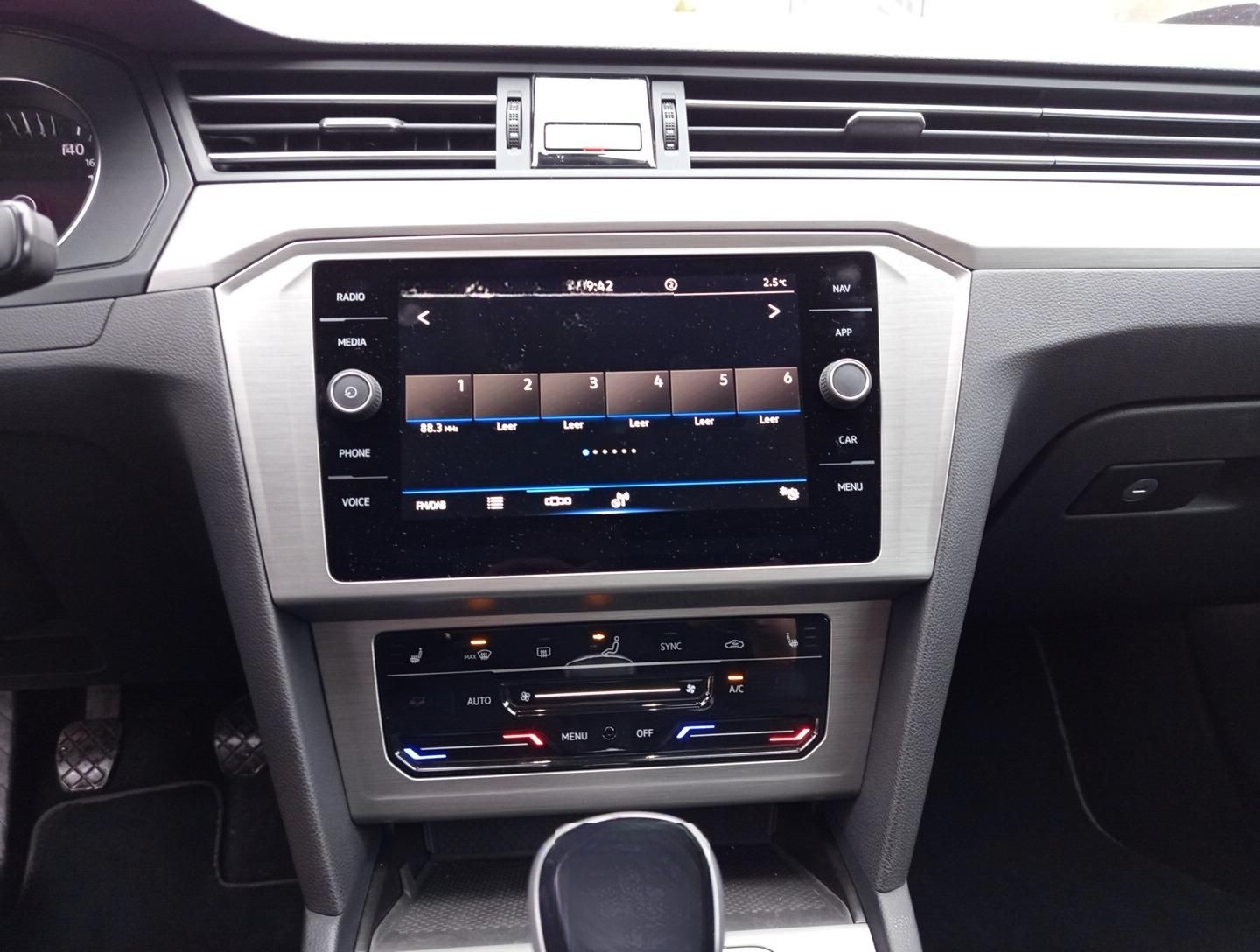 Volkswagen Passat Variant 2.0 TDI foto 9