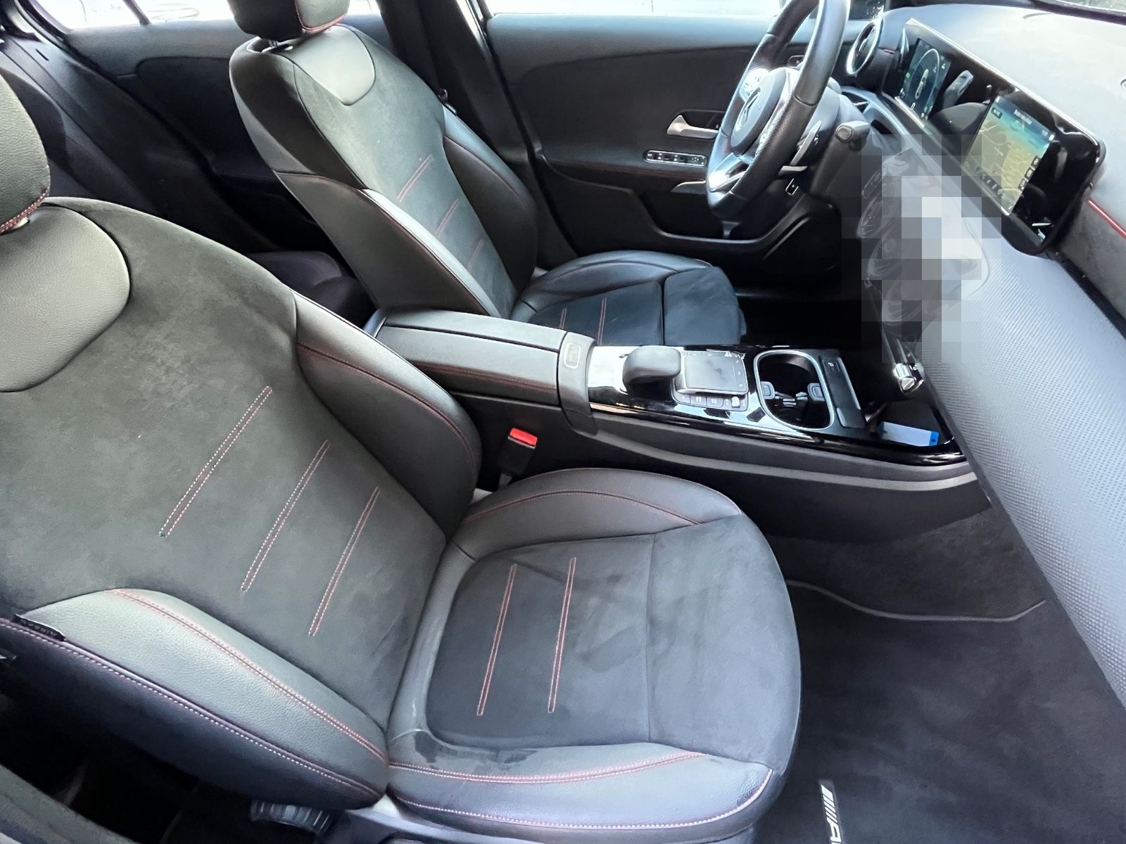 Mercedes-Benz A 250e Limousine AMG Edition Night LED foto 11