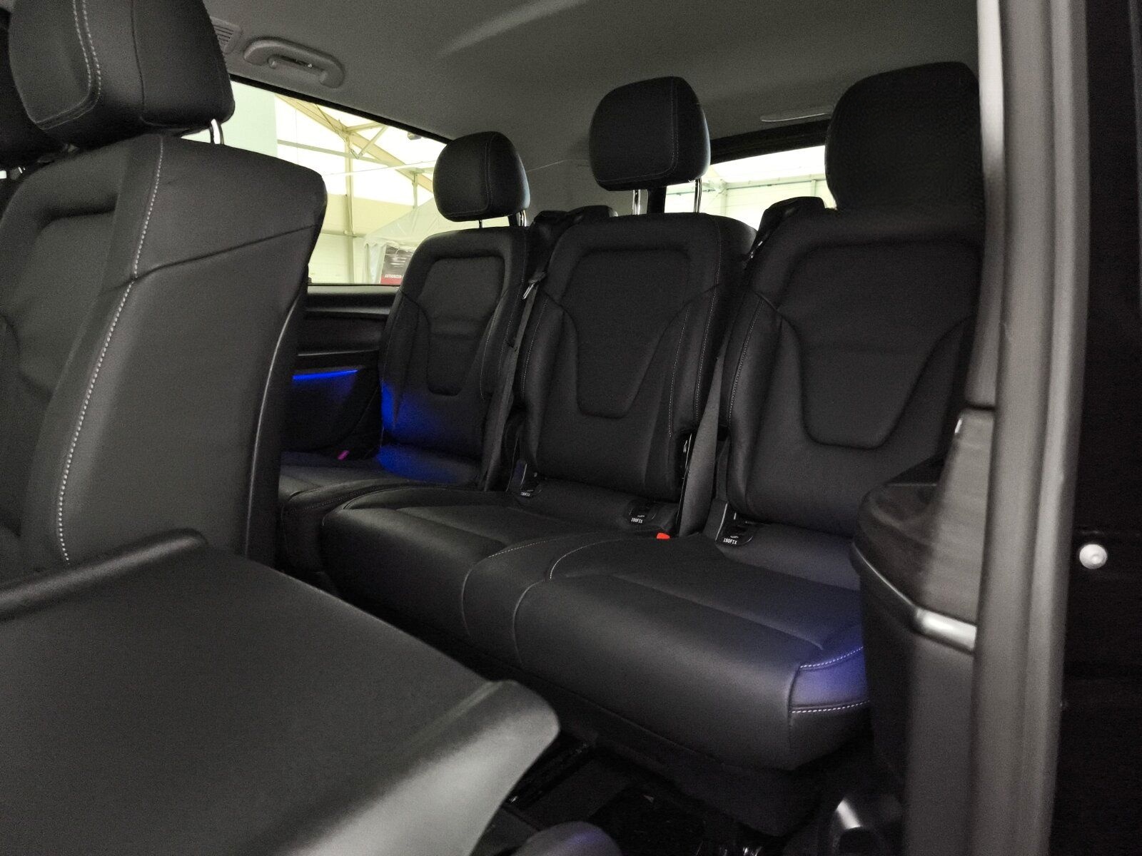 Mercedes-Benz V 300 d 4M AVA/EL DISTR. Standhz. M-BEAM 360 °Le foto 13