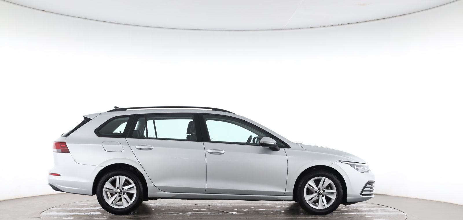 Volkswagen Golf VIII Variant 1.5 eTSI DSG Life | NAVI | LED foto 7