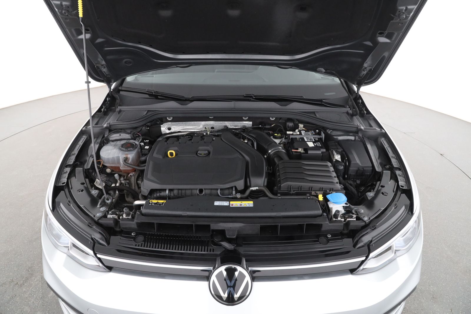 Volkswagen Golf VIII Variant 1.5 eTSI DSG Life | NAVI | LED foto 8