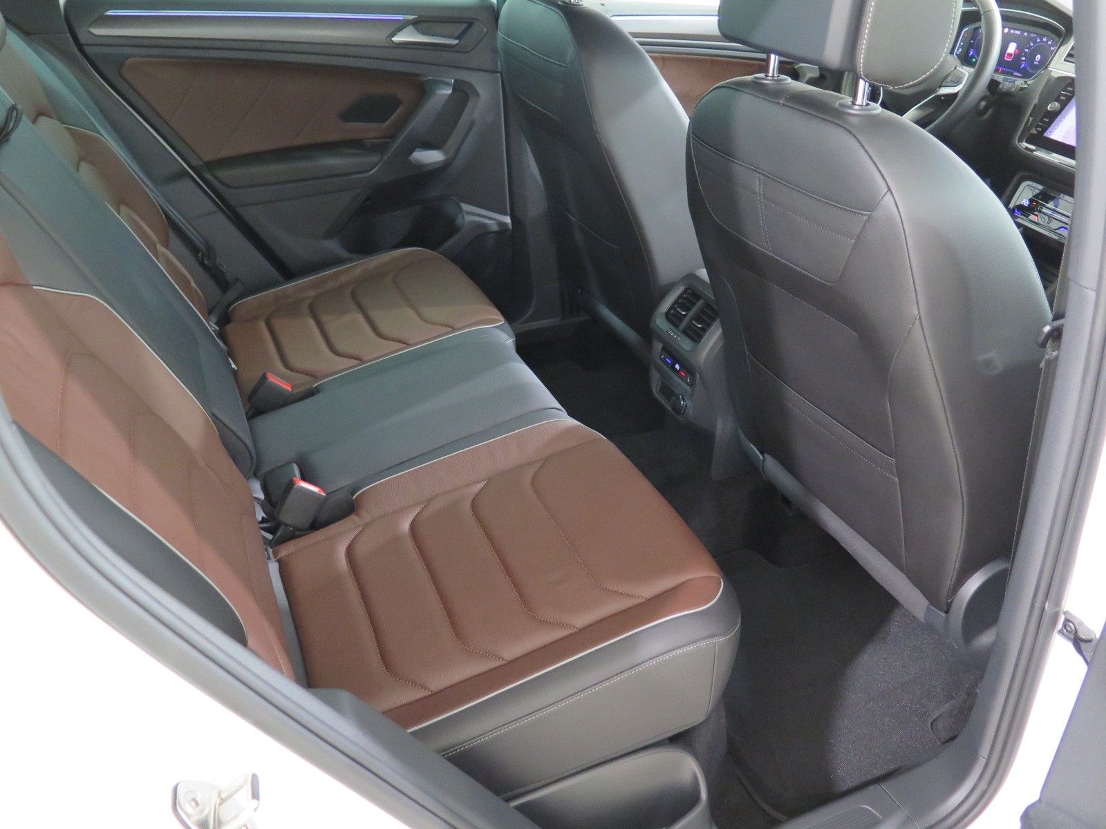 Volkswagen Tiguan Elegance 4Motion,Standh,AHK,Leder,Matrix foto 13