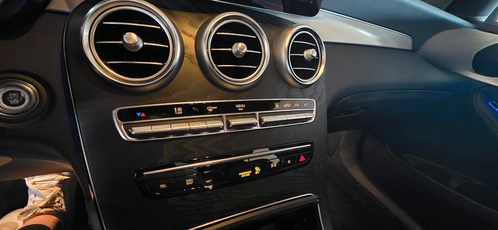 Mercedes-Benz GLC 300 e 4Matic 9G-TRONIC AMG Line Navi Led Led foto 12