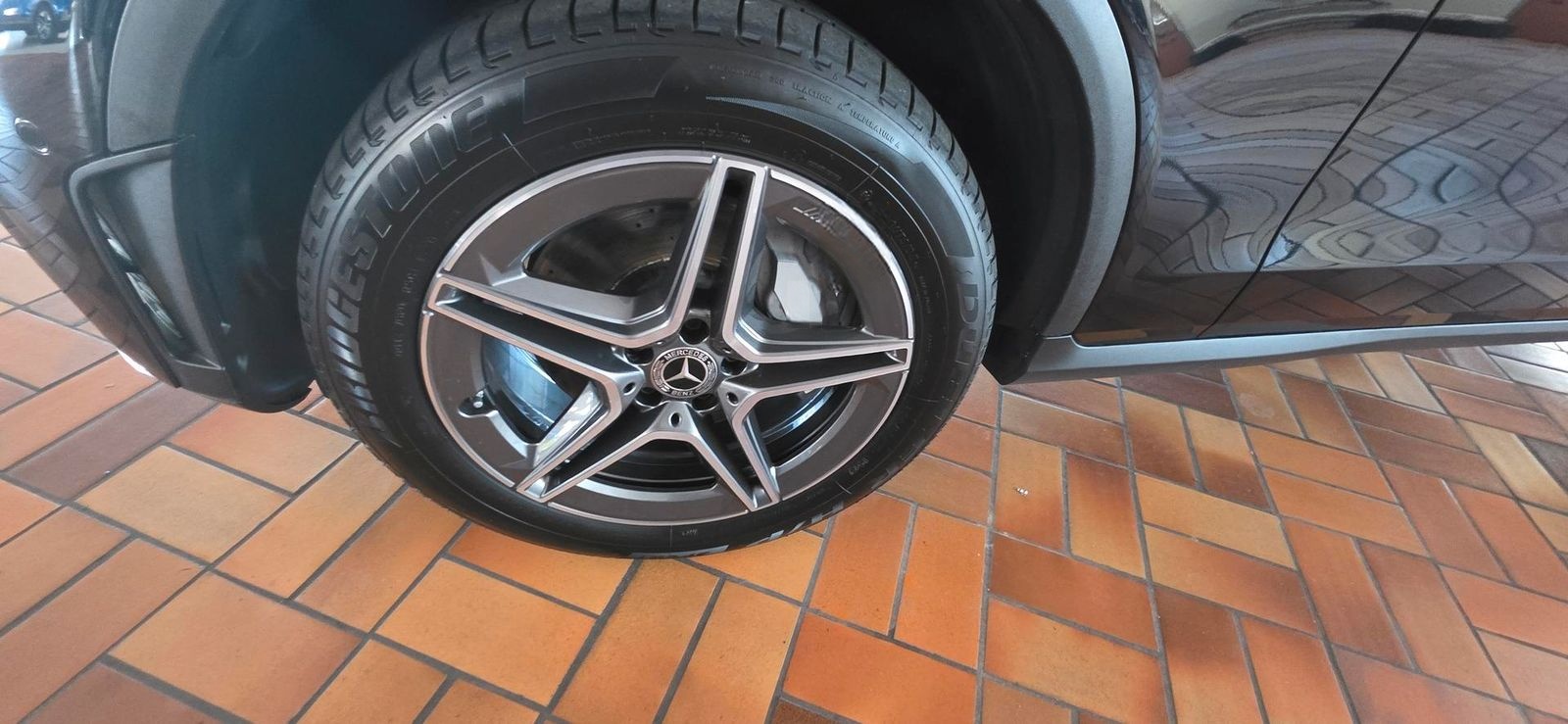 Mercedes-Benz GLC 300 e 4Matic 9G-TRONIC AMG Line Navi Led Led foto 5