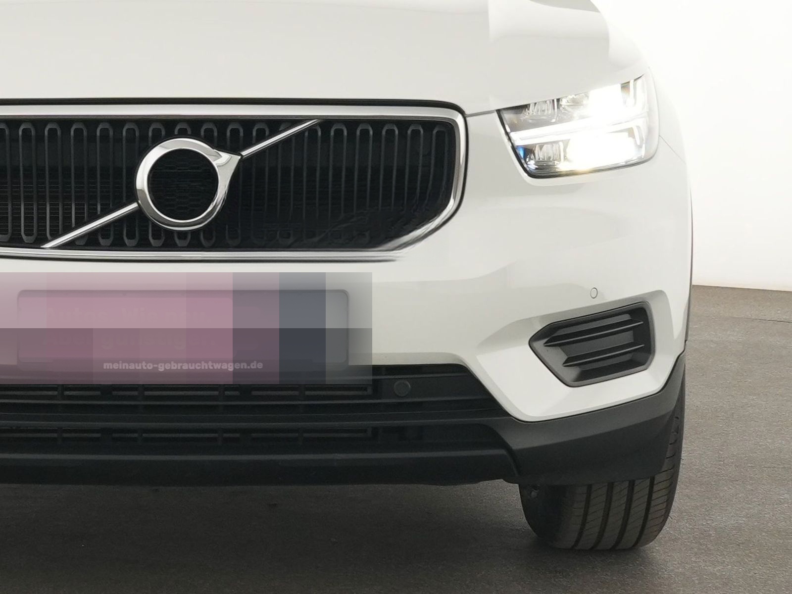Volvo XC40 Momentum Core Kamera|Navi|LED|4xSHZ|CarPlay foto 13