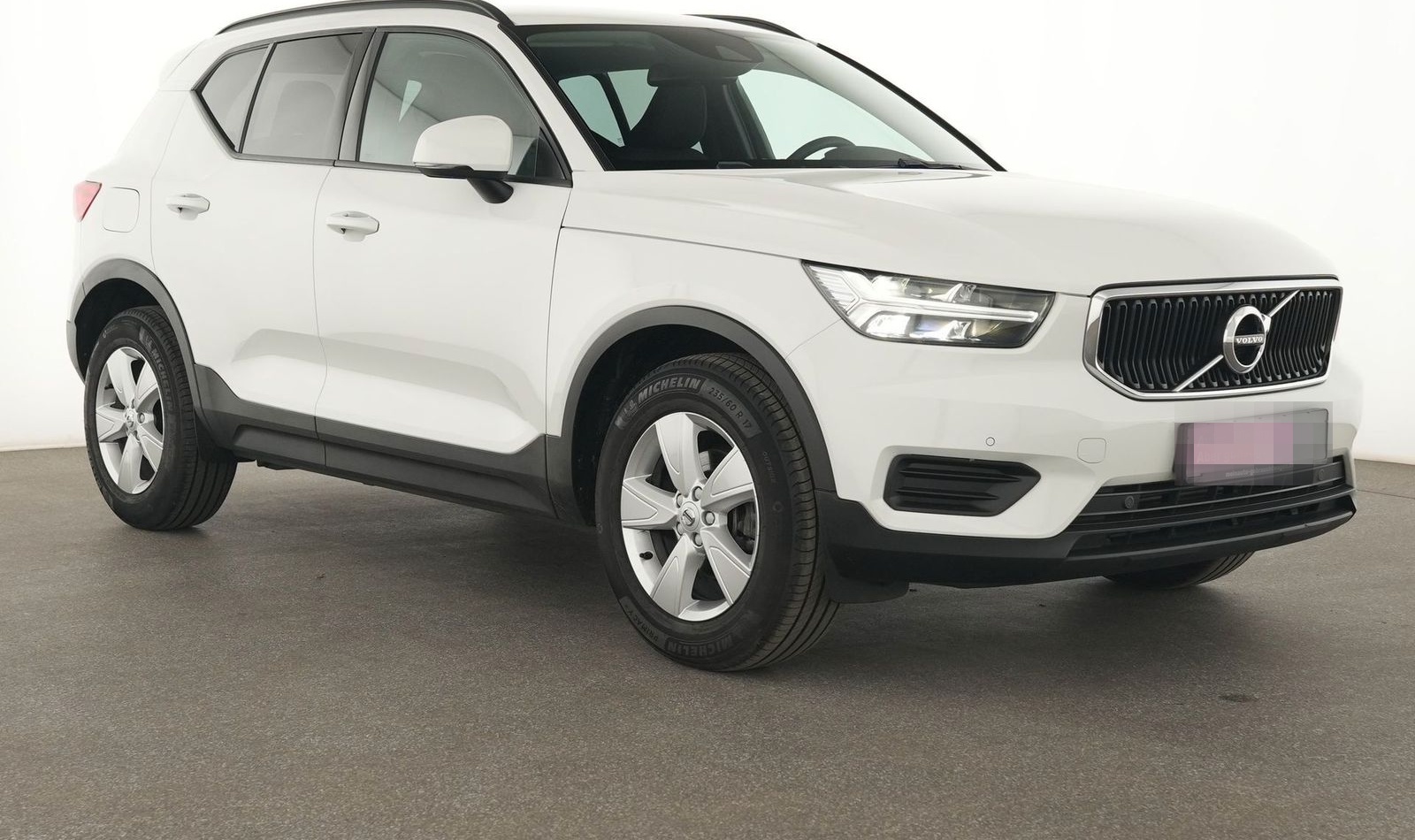 Volvo XC40 Momentum Core Kamera|Navi|LED|4xSHZ|CarPlay foto 5