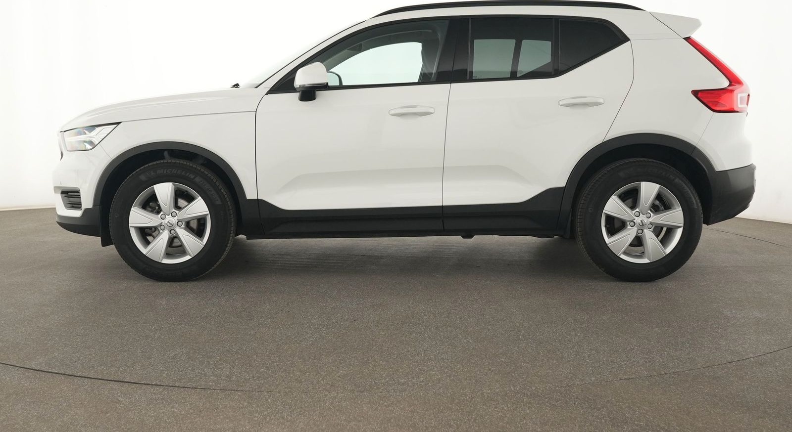 Volvo XC40 Momentum Core Kamera|Navi|LED|4xSHZ|CarPlay foto 10