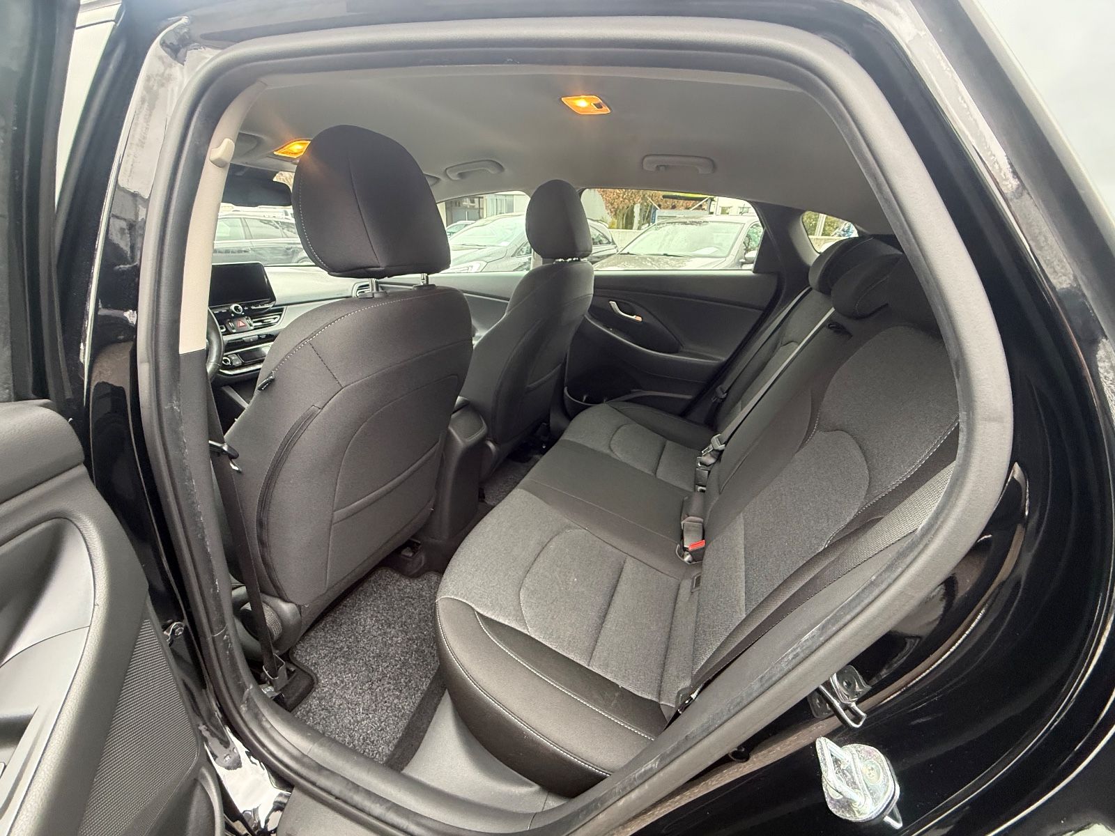 Hyundai i30 Fastback Edition 30+ Mild-Hybrid*LED*Navi* foto 13