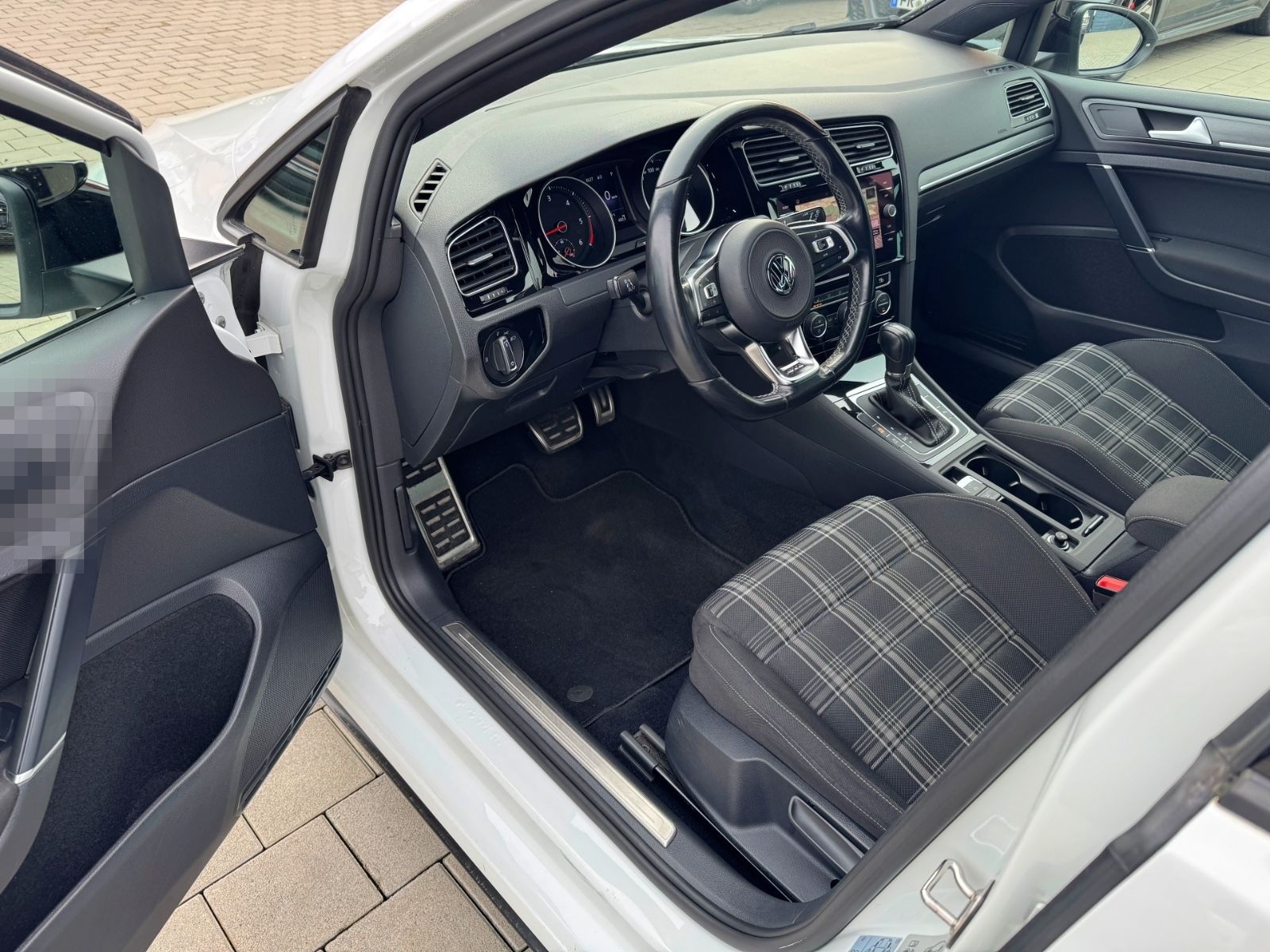 Volkswagen Golf VII Variant GTD BMT DSG/NAVI/ACC/PDC/LED/SH foto 17