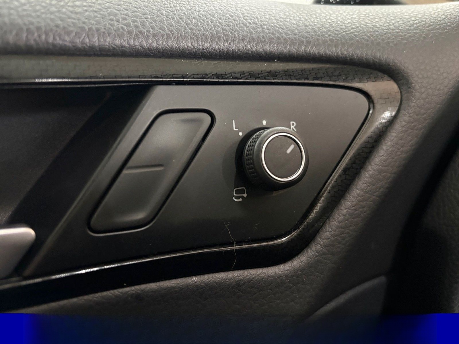 Volkswagen Golf VII R Kombi 4Motion Automatik Xenon Pano foto 17