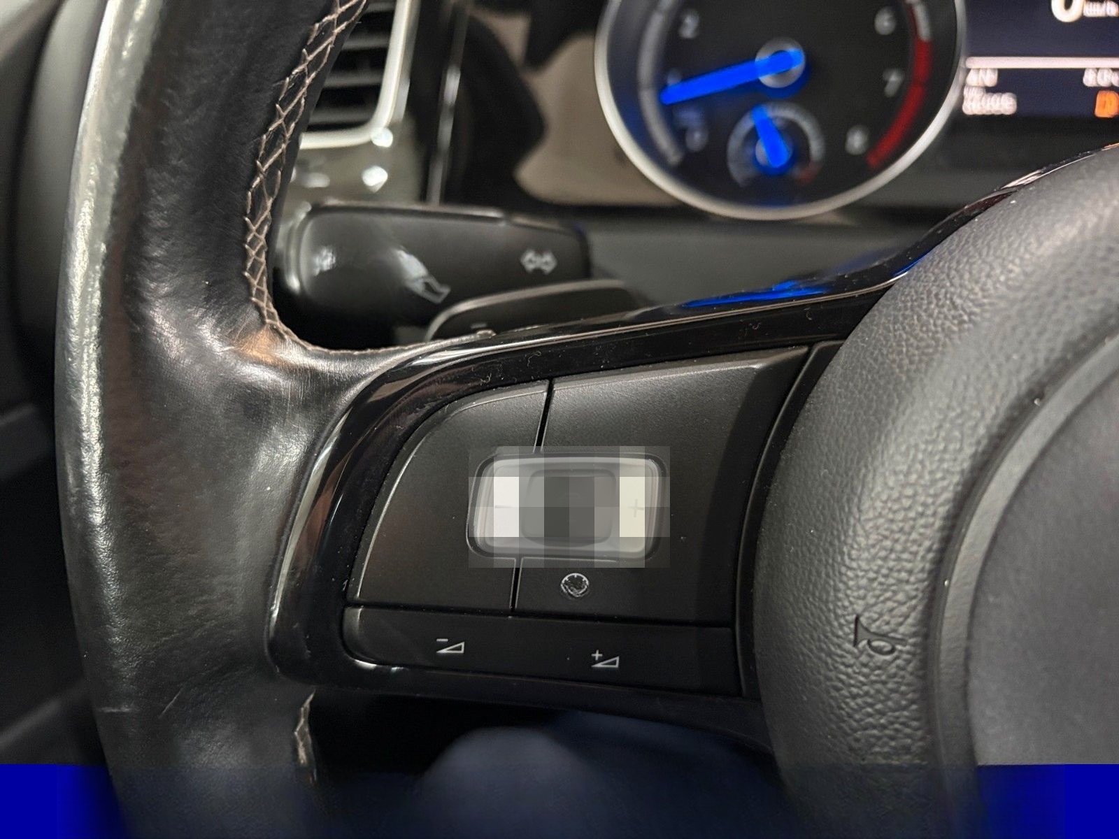 Volkswagen Golf VII R Kombi 4Motion Automatik Xenon Pano foto 18