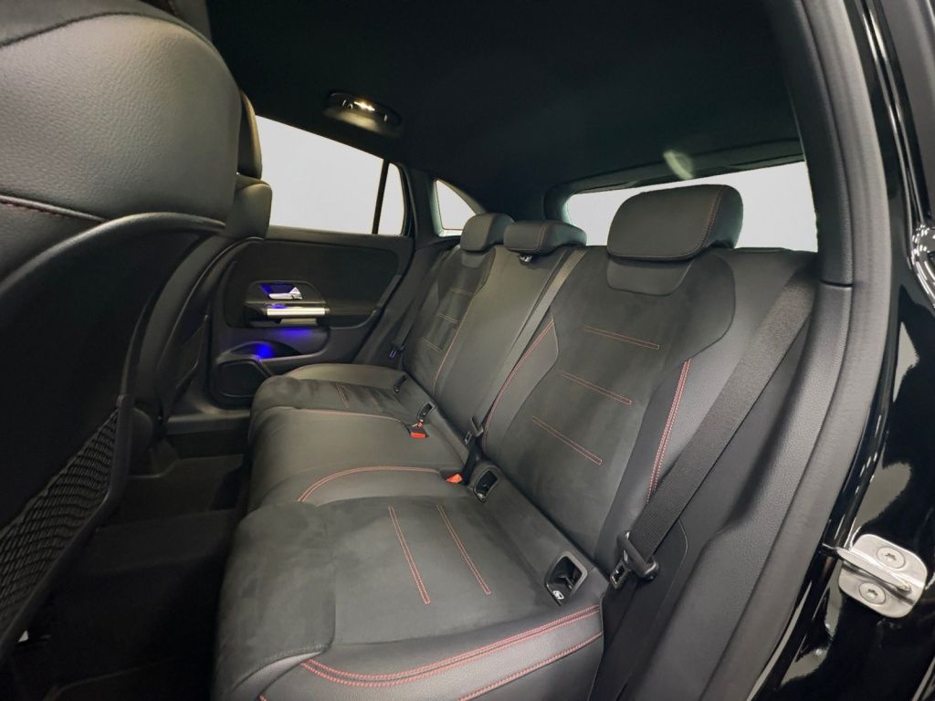 Mercedes-Benz GLA 200 AMG|MBEAM|DISTR|AHK|AMBI|SHZ|KEYLESSGO foto 14