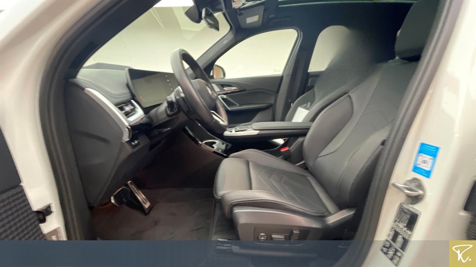 BMW X1 xDrive23d A M-Sport,Pano,AHK,DAProf,Autom foto 4