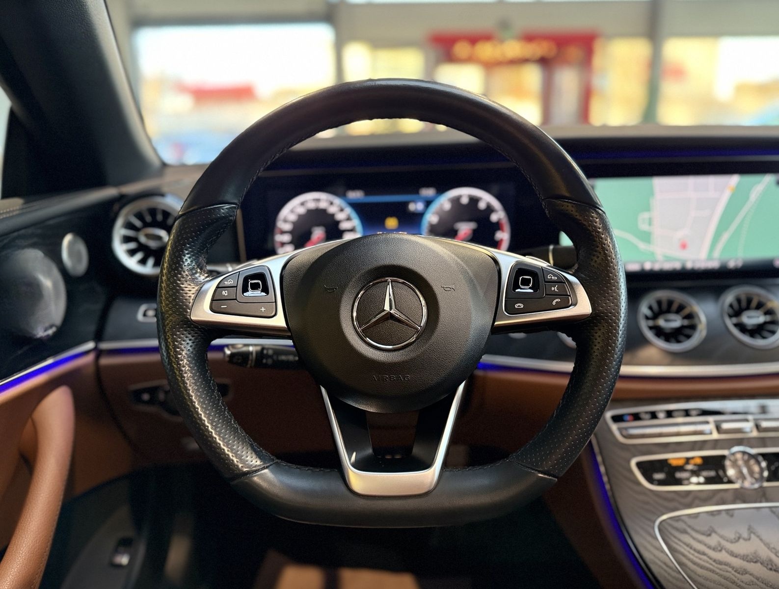 Mercedes-Benz E 400 4M AMG|BURMESTER|HUD|360*|STHZ|AIRMATIC|VO foto 17