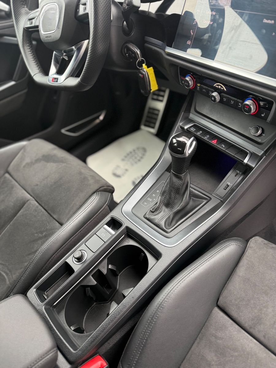 Audi RSQ3 RS Q3 2.5 TFSI quattro AHK B&O foto 15