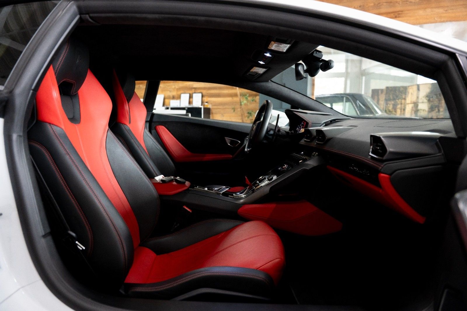 Lamborghini Huracán LP610-4 foto 15